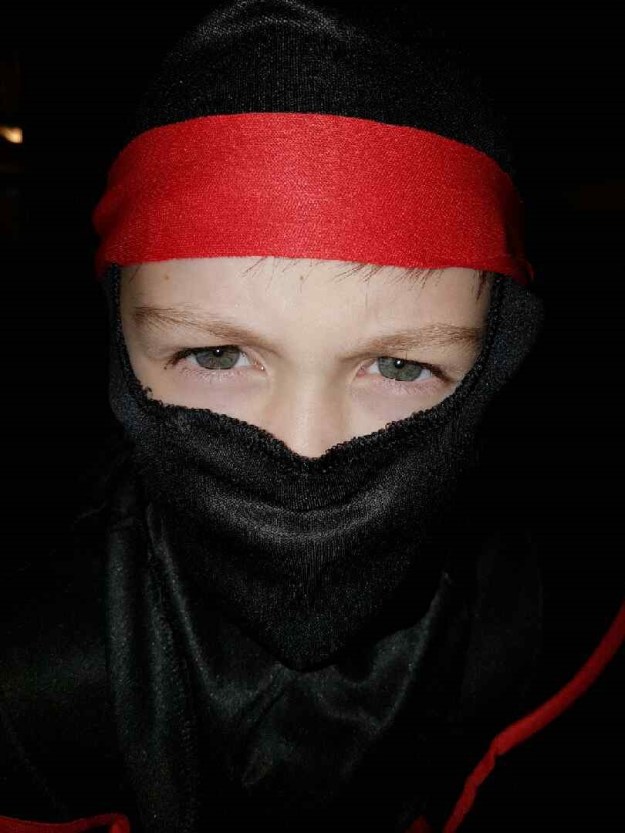 Love the attention to detail. Deep dark eyes