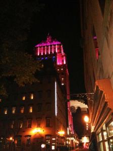 Quebec at night