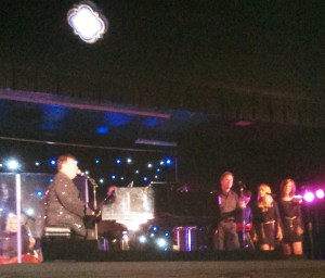 Tribute to Barry Manilow