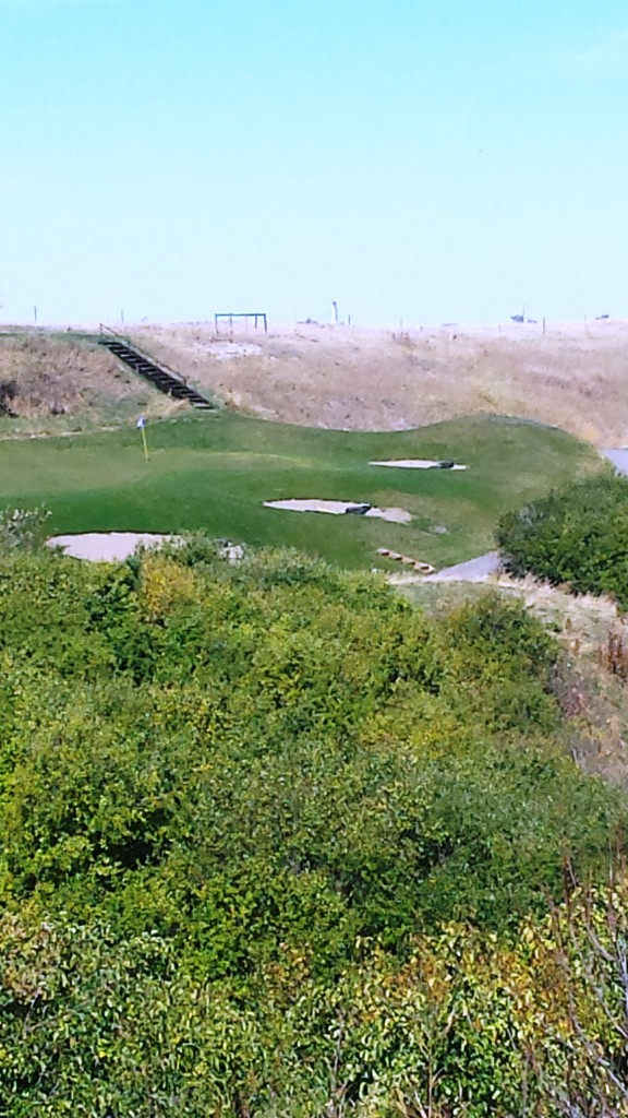 210 Par 3 across a valley 