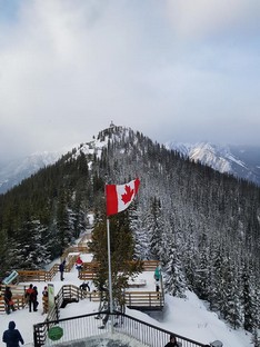 Isn't this a beautiful site. The peak in the distance is a wonderful walk in the SUMMER